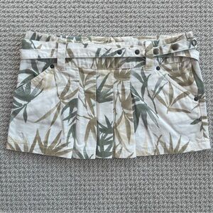 Zara TRF Jungle-Print Low Rise Pleated Mini Skirt Size 4